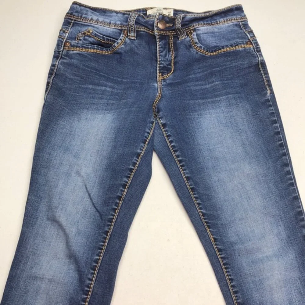 ROYALTY FOR ME MID-RISE SKINNY JEANS 8/29x28 ⭐️